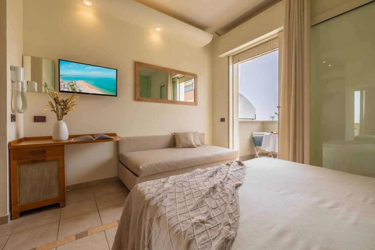 Hotel Smeraldo Cesenatico Dış mekan fotoğraf