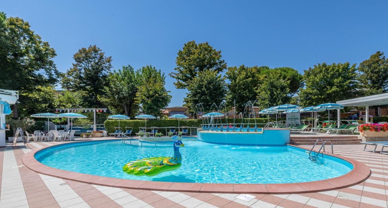 Hotel Smeraldo Cesenatico Dış mekan fotoğraf