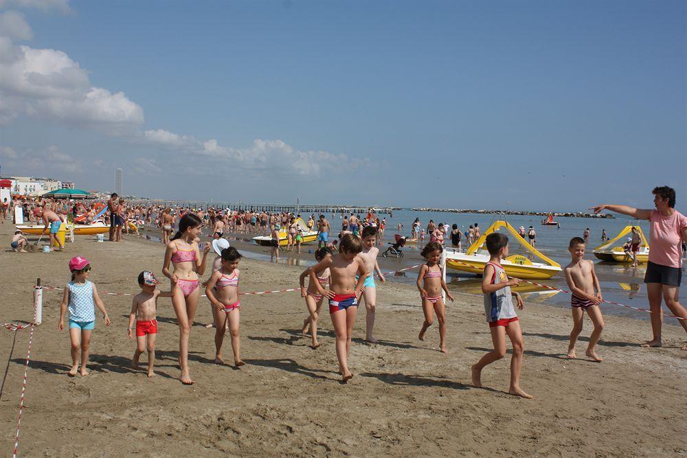 Hotel Smeraldo Cesenatico Dış mekan fotoğraf