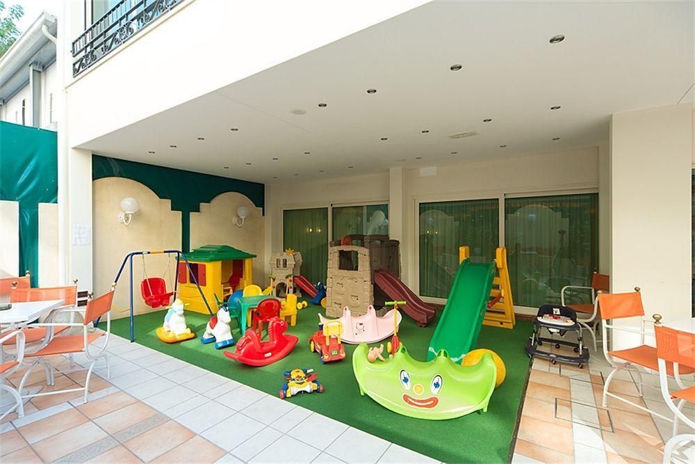 Hotel Smeraldo Cesenatico Dış mekan fotoğraf
