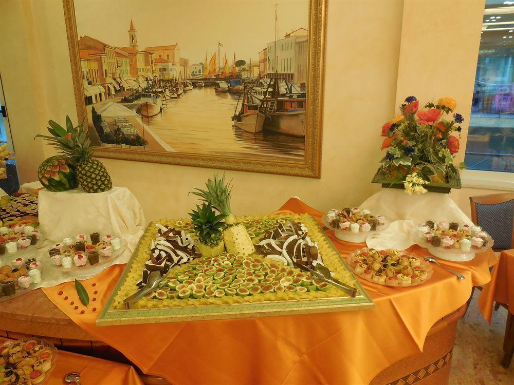 Hotel Smeraldo Cesenatico Dış mekan fotoğraf