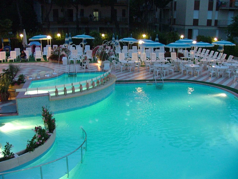 Hotel Smeraldo Cesenatico Dış mekan fotoğraf