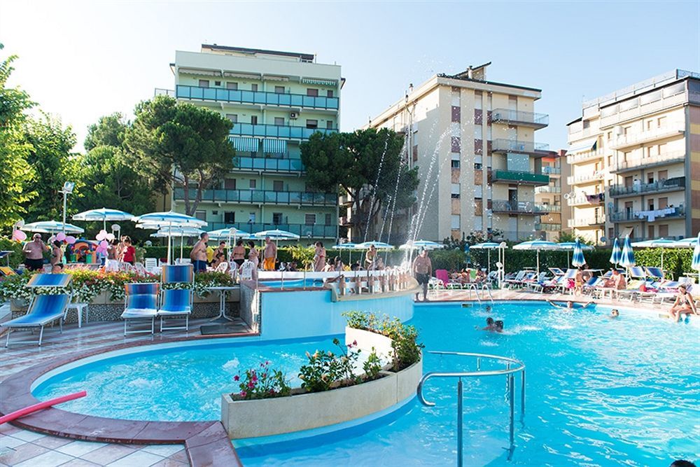 Hotel Smeraldo Cesenatico Dış mekan fotoğraf